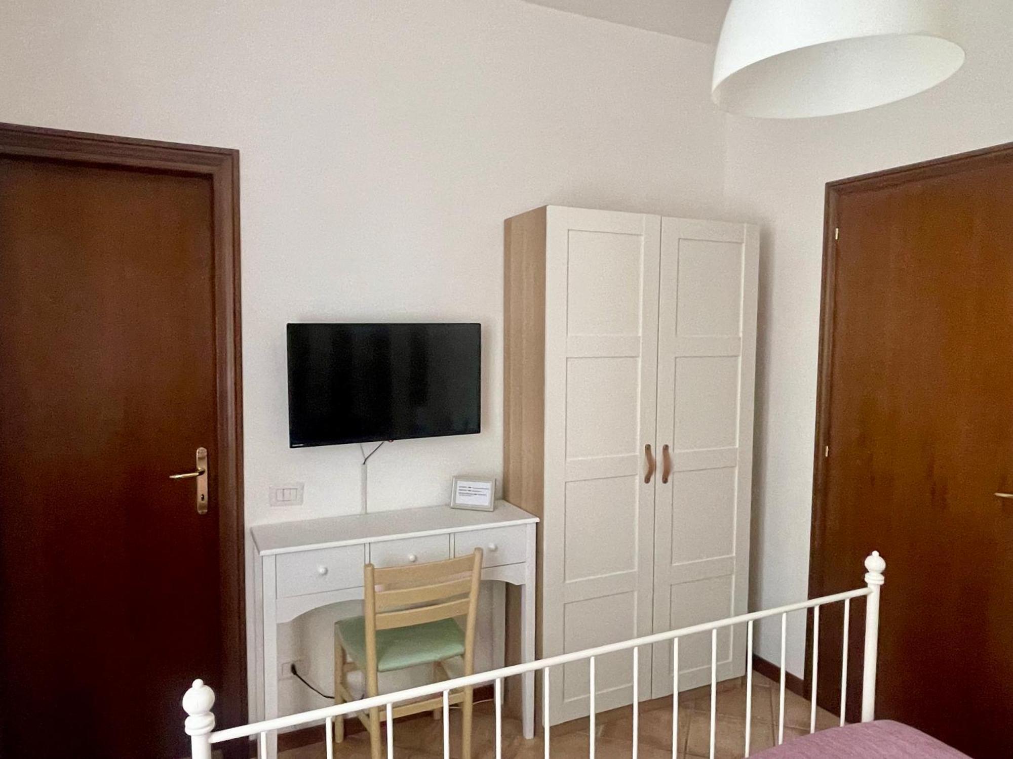 Hotel Il Casolare Della Cascata Terni Habitación foto