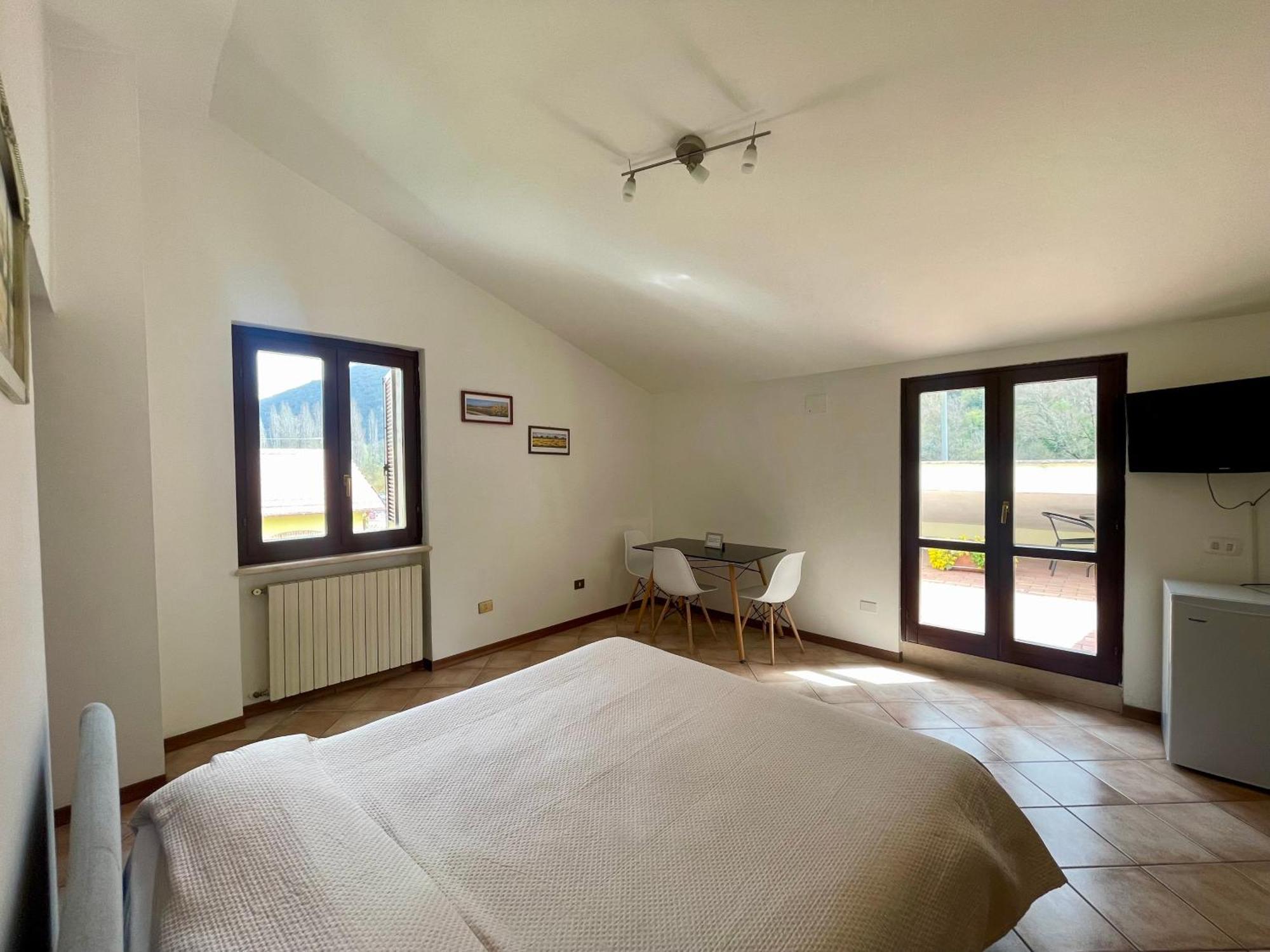 Hotel Il Casolare Della Cascata Terni Habitación foto