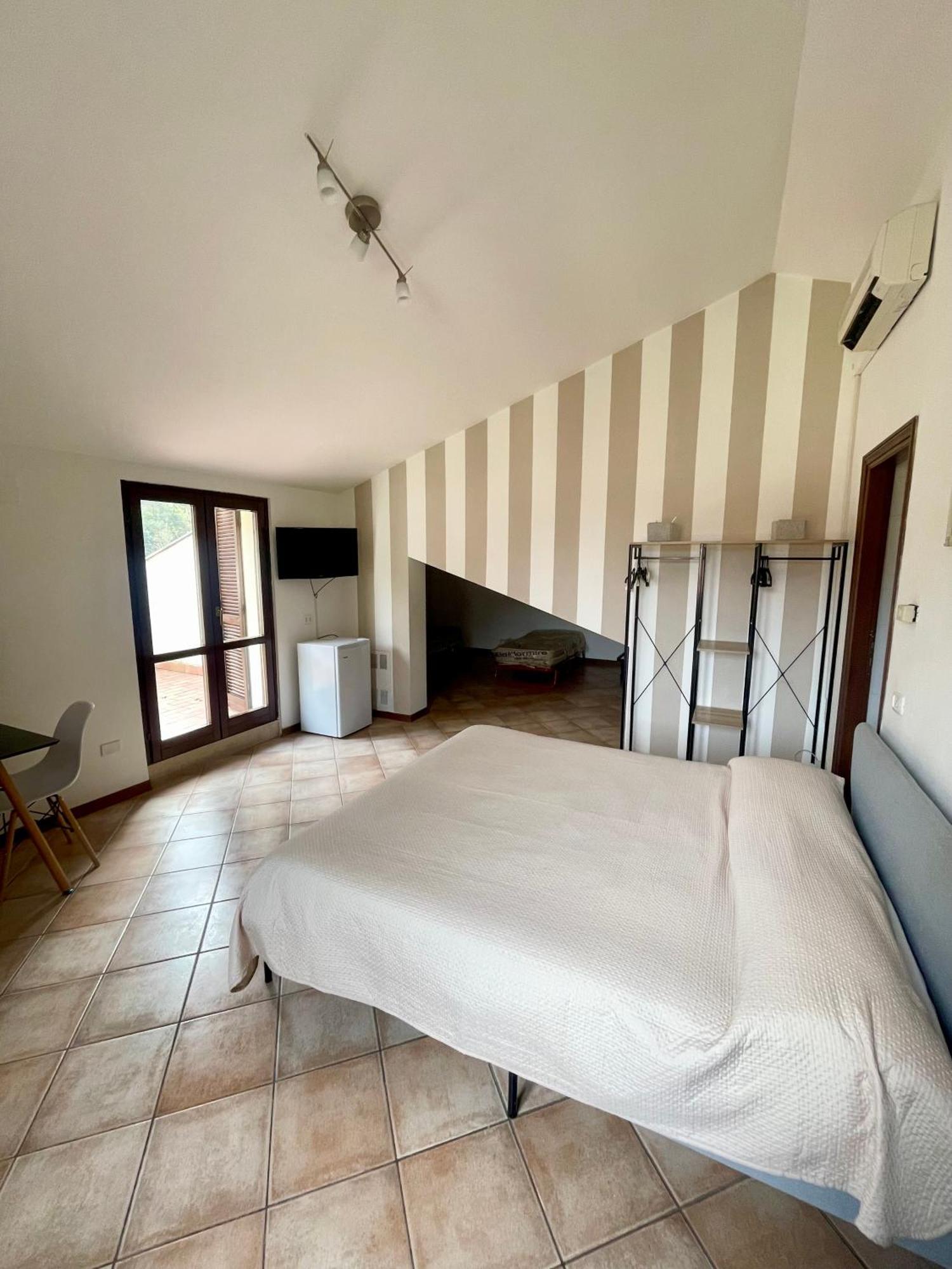 Hotel Il Casolare Della Cascata Terni Habitación foto
