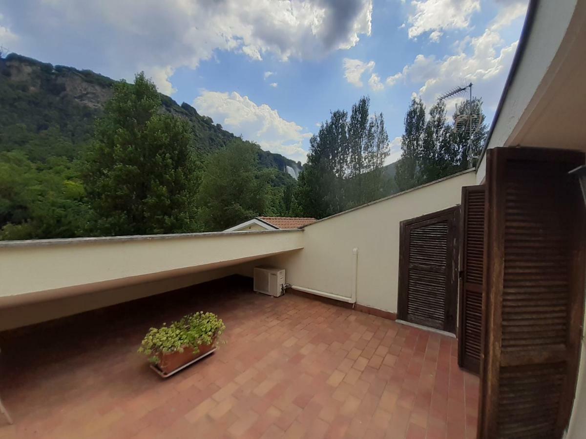 Hotel Il Casolare Della Cascata Terni Exterior foto